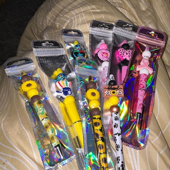 Colorful Pen Set with Fun Designs - Picture 2 of 2